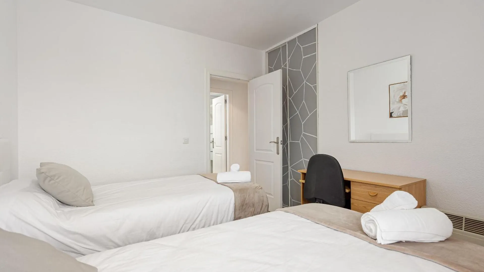 Casa Cani Málaga 0*,  Spanien